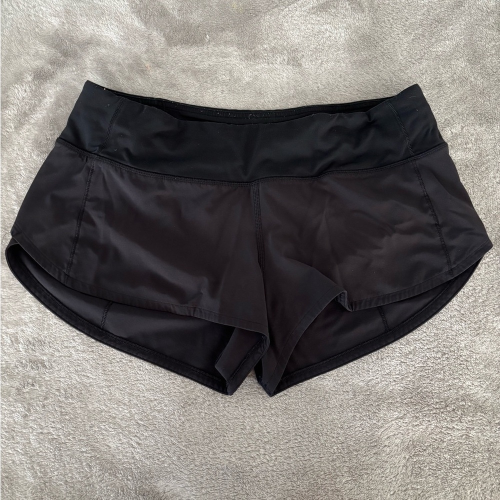 Lululemon Speed Up Short Sz 6 Black 2.5” inseam low rise